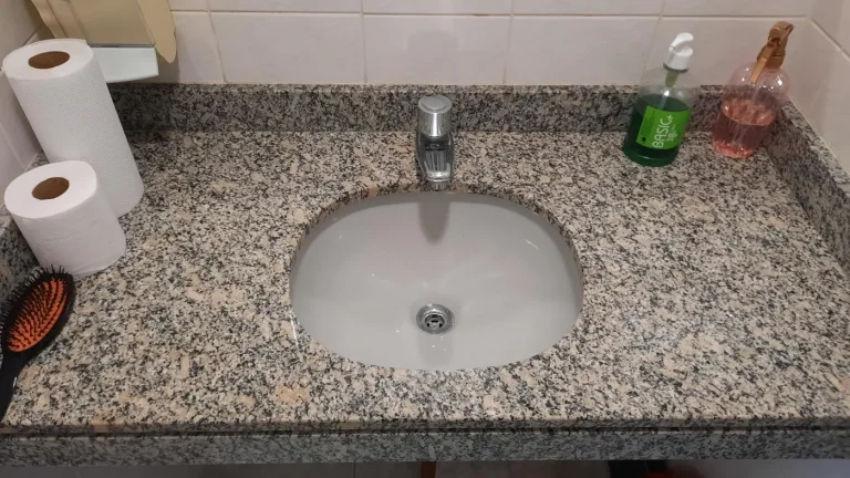 Imagem Sala Comercial para Venda em Rio de Janeiro, Barra da Tijuca, 1 banheiro, 1 vaga