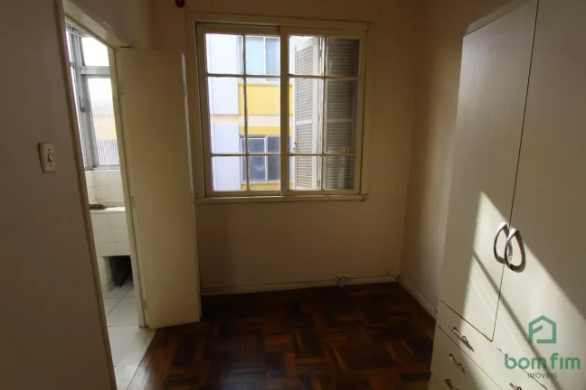 Imagem Apto de 4 dorm. para venda, ao lado do Gasômetro, Bairro Centro Histórico, Porto Alegre/RS.