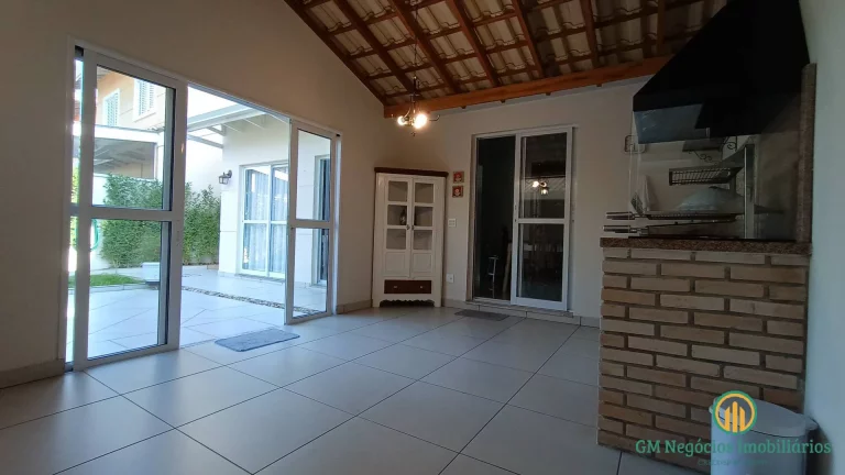 Imagem Linda Casa no cond. Reserva Granja Vianna - Jd. Passargada