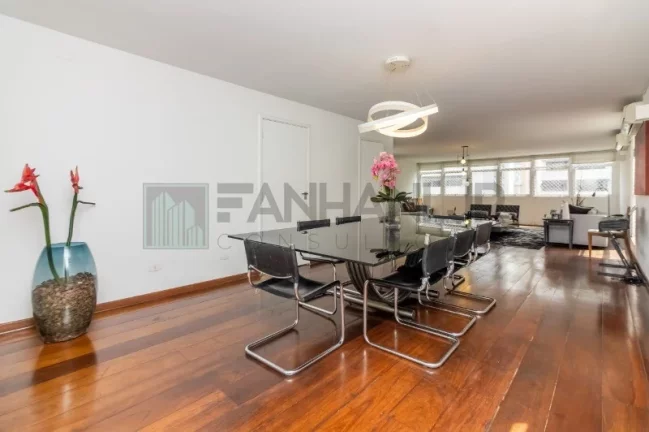 Imagem Luxuoso apartamento de 4 quartos e 3 suítes no Jardim Paulista, São Paulo - 260m², 3 salas, 2 vagas. Venha conhecer!