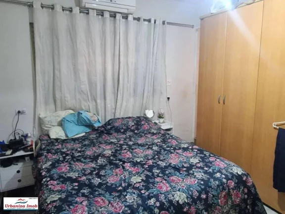 Imagem Casa Térrea à Venda no Centro de Campo Grande/MS contendo 1 Suíte + 2 Dormitórios + Sala Ampla e 3 Vagas em 204,16 m2 de Área Útil + 500 m2 de Terreno