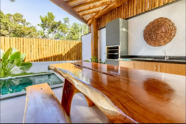 Imagem LINDA RESIDÊNCIA DE ALTO PADRÃO Á VENDA DE PORTEIRA FECHADA EM CONDOMINIO EM ARRAIAL D'ÁJUDA - PORTO SEGURO - BAHIA