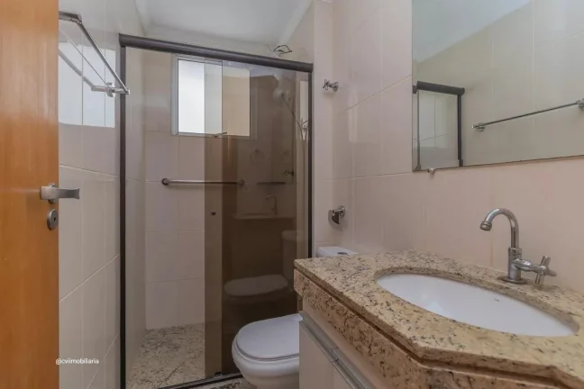 Imagem Este espaçoso apartamento de 153 metros quadrados é uma excelente escolha para quem busca conforto...