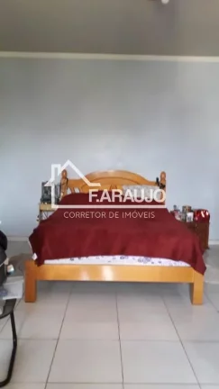 Imagem Casa em Condomínio à Venda em Sorocaba-SP, Jardim Ibiti: 3 Quartos, 1 Suíte, 2 Salas, 2 Banheiros, 6 Vagas, 226m².