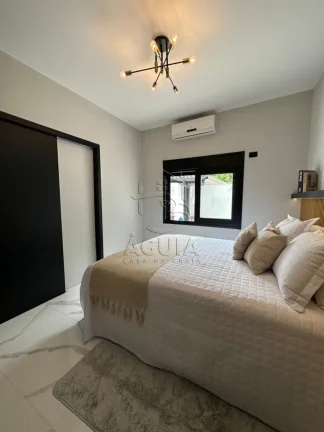 Imagem Linda casa de alto padrão no Condomínio Pedra Verde na Praia do Lázaro em Ubatuba!