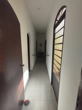 Imagem Casa à venda no bairro Parque das Arvores - Guaratinguetá/SP