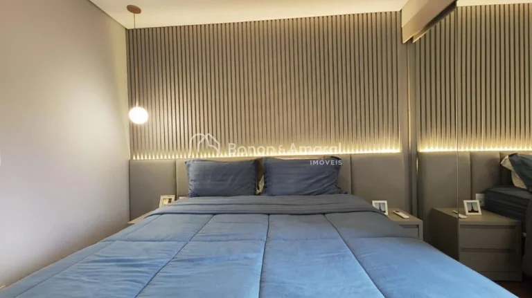 Imagem Este apartamento é simplesmente impecável. Totalmente reformado e mobiliado, foi projetado pela ar...