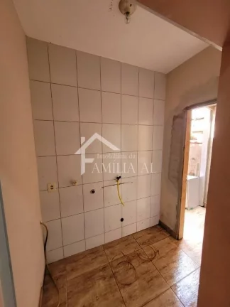 Imagem Casa Averbada com 80m² no Jardim Iririú