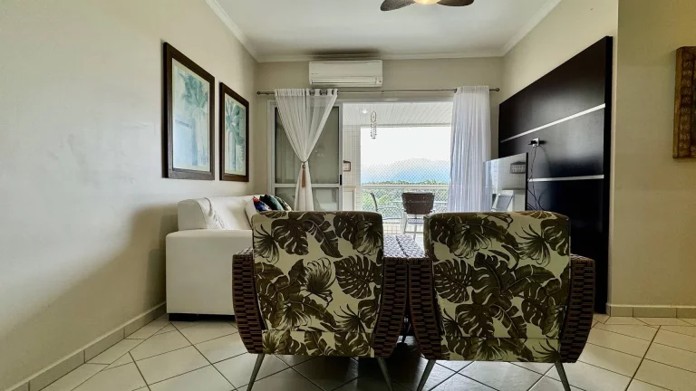 Imagem Apartamento com 4 dormitórios à venda, 110 m por R$ 2.680.000,00 - Riviera