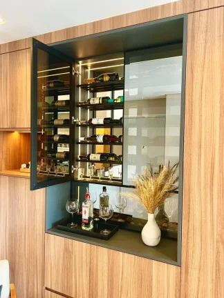 Imagem Apartamento 79M², 2Q, 2 Suítes, 3 Banheiros, 2 Vagas, 1 Lavabo, Varanda, Academia, Churrasqueira, Piscina, Sauna, Salão de Festas e Jogos, Quadra.