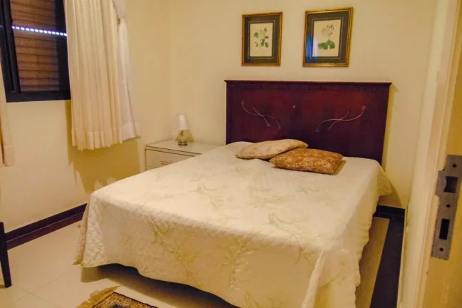 Imagem Apartamento com 4 dormitórios à venda, 200 m² por R$ 1.600.000,00 - Pitangueiras - Guarujá/SP