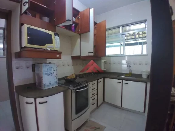 Imagem Casa com 3 dormitórios para alugar por R$ 2.144,70/mês - Centro - São Gonçalo/RJ