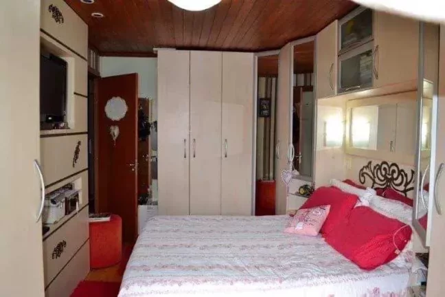 Imagem Sobrado com Sala Comercial no Bairro Cordeiros - Itajaí