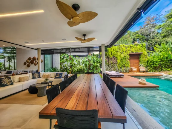 Imagem Casa de luxo à venda em Riviera de São Lourenço Módulo 18: 7 quartos, 7 suítes, 3 salas, 6 vagas, 479m² de área.