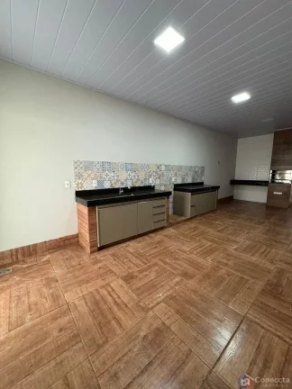 Imagem Casa à Venda no Bairro Planalto em Patos de Minas – 3 Quartos, Suíte com Hidro e Área Gourmet