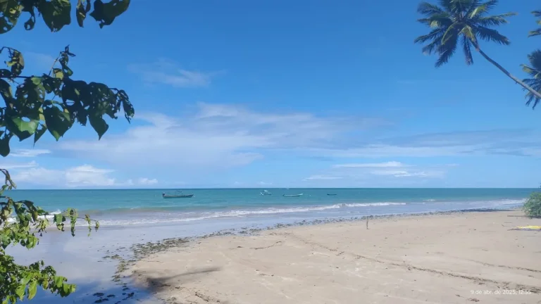 Imagem Casa de alto padrão frente mar localizada no bairro Velha Boipeba em Cairu-BA