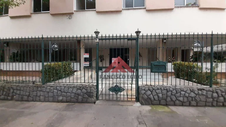 Imagem Apartamento com sala dois quartos,cozinha,wc social ,area de serviço e dependência completa,com vaga de garagem