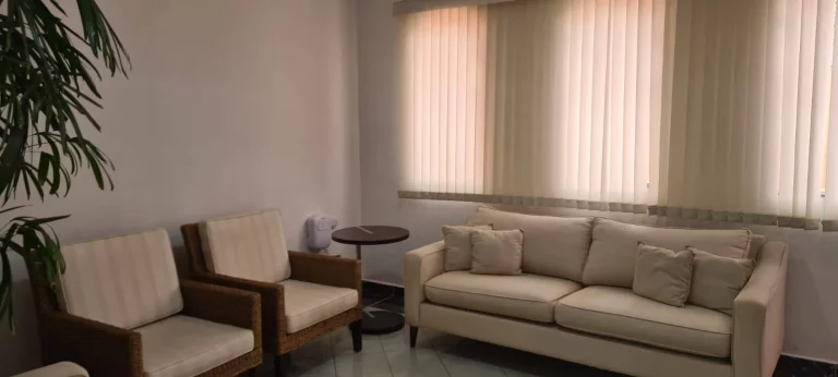 Imagem Sobrado com 3 dormitórios para alugar, 198 m² por R$ 7.000/mês - Jardim - Santo André/SP