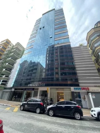 Imagem Apartamento mobiliado com 3 suítes e vaga de garagem dupla em Itapema