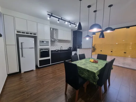 Imagem Sobrado com 3 dormitórios à venda, 143 m² por R$ 650.000,00 - Parque Morumbi - Mogi das Cruzes/SP