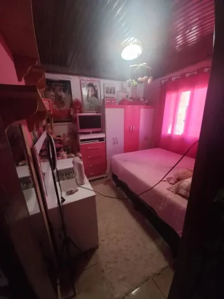 Imagem Casa com 3 Quartos e Espaço Gourmet no Bairro Violete, Alfredo Vasconcelos/MG