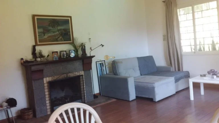 Imagem Casa para Venda em Teresópolis / RJ no bairro Golfe