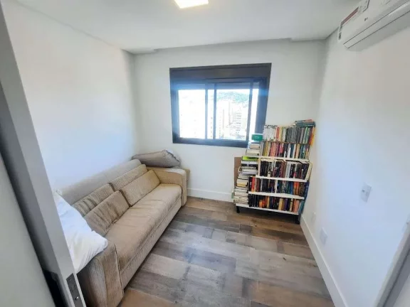Imagem Cobertura à Venda 454 m², 5 Dormitórios(3 Suítes), Centro Florianópolis/SC