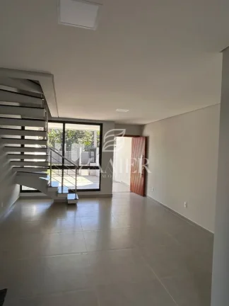 Imagem Casa Geminada com 3 quartos à Venda, Iririú - Joinville