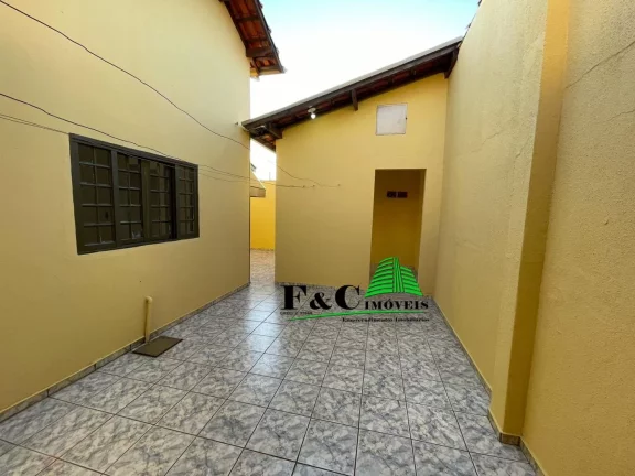 Imagem Casa para Venda em Limeira, Jardim Morro Azul, 3 dormitórios, 1 banheiro, 2 vagas