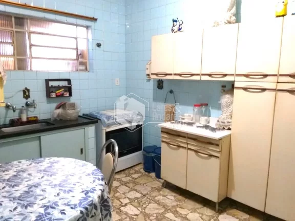 Imagem SOBRADO À VENDA, COM 267M² COM 3 DORM (1 SUÍTE), SALÃO GRANDE COM WC, 3 VAGAS DE GARAGEM COM ARMÁRIOS EMBUTIDOS NOS QUARTOS. - PRÓXIMO METRÔ VL MADALENA