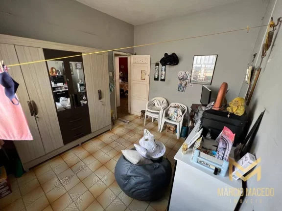 Imagem Casa com 6 dormitórios à venda, 250 m² por R$ 550.000,00 - Monte Castelo - Fortaleza/CE