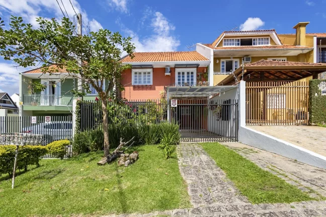Imagem Sobrado 3 Quartos no Atuba – Suíte, Quintal e 2 Vagas – Aceita FGTS!