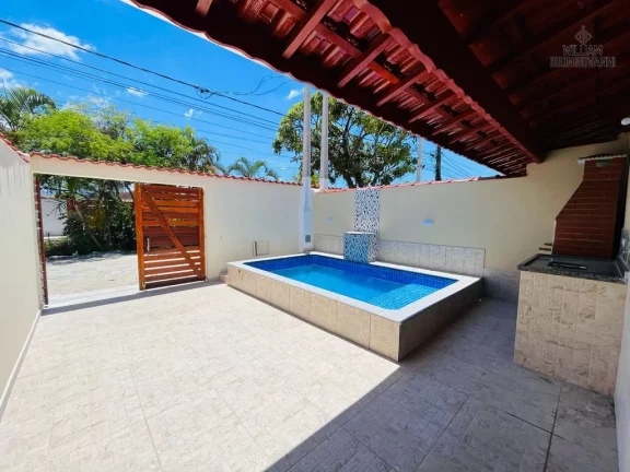 Imagem Casa nova com piscina em Itanhaém-SP