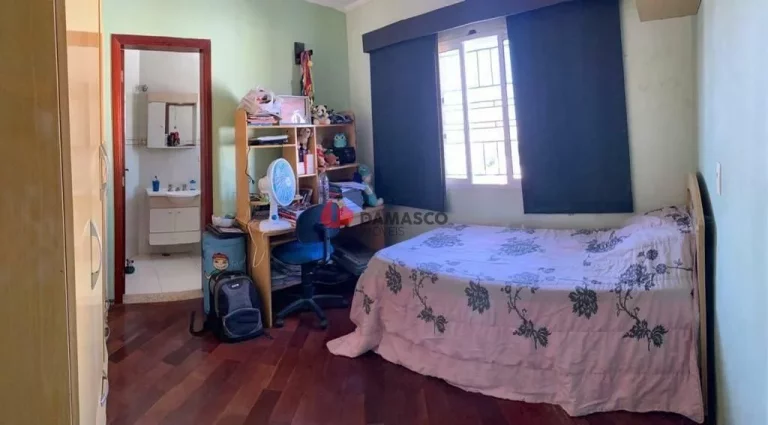 Imagem Sobrado à venda 3 Quartos, 3 Suites, 6 Vagas, 251M², Olímpico, São Caetano do Sul - SP