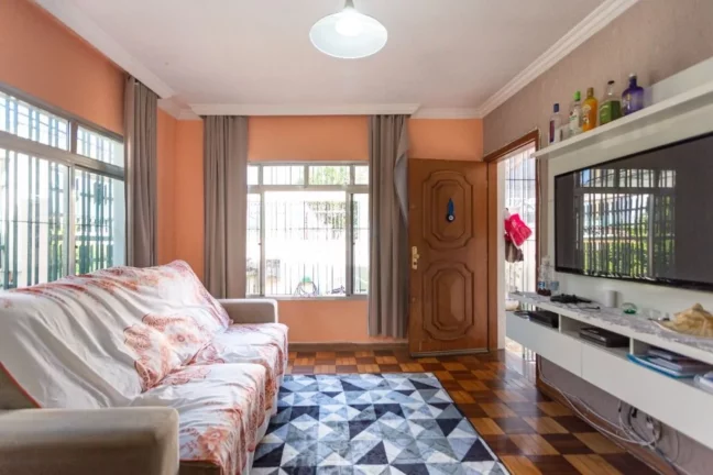 Imagem Casa térrea com 165 m2 de terreno sendo 19.20 x 8,59 com área construída de 87 m2 com 02 suítes