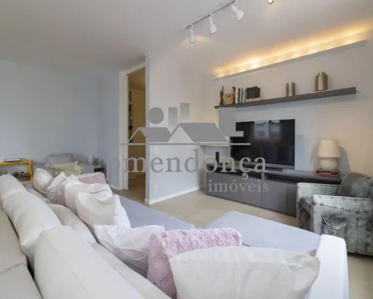 Imagem Apartamento com 258m² no Alto de Pinheiros, 4 suítes e 4 vagas.