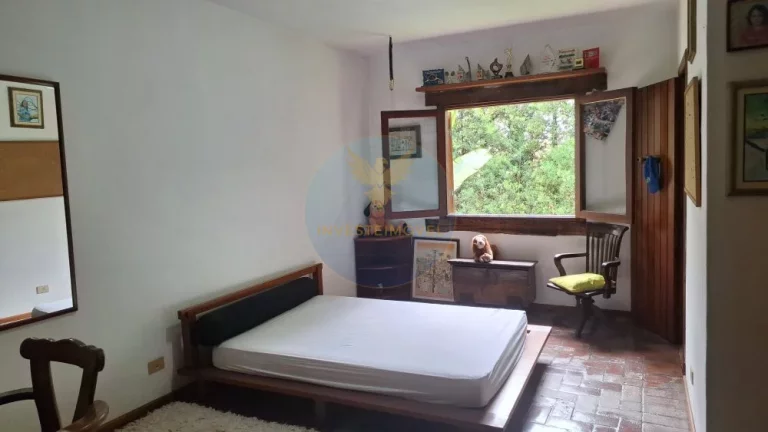 Imagem Casa em Condomínio a Venda no bairro Granja Viana - Carapicuíba, SP