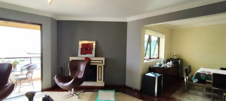 Imagem Apartamento 148 M², 3Q, 3 Suítes, 3 Salas, Hidro, 3 Banheiros, 3 Vagas, Lareira, Academia, Piscina, Churrasqueira, Quadra, Sauna, Salão de festas.