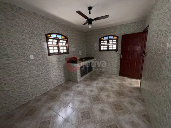 Imagem Casa térrea em condomínio locação fixa, 2 quartos + edícula, Praia Linda