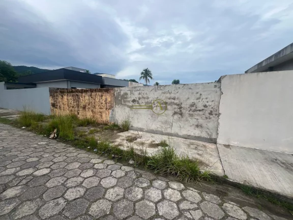 Imagem Belo terreno à Venda no Bairro Jardim Veneza de Peruíbe