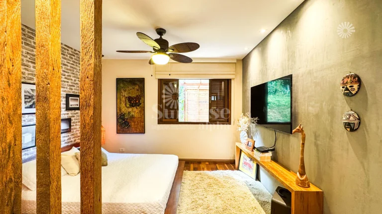 Imagem Casa para venda com 3 quartos e 2 vagas 333 m2 - R$1.250.000 - Vila Verde - Granja Viana - Itapevi/SP