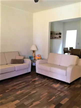 Imagem Linda casa com 3 dormitórios à venda no Jardim Nova Europa