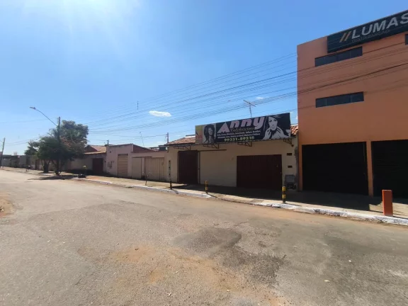 Imagem Glapão Comercial No Recanto Do Bosque De Frente Para Avenida