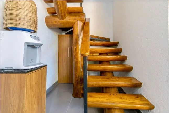 Imagem LINDA RESIDÊNCIA DE ALTO PADRÃO Á VENDA DE PORTEIRA FECHADA EM CONDOMINIO EM ARRAIAL D'ÁJUDA - PORTO SEGURO - BAHIA