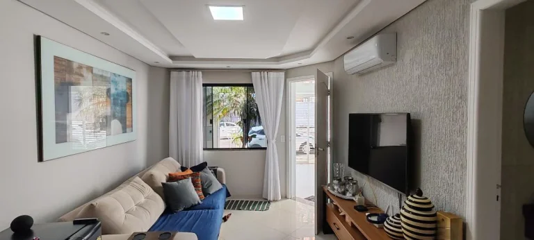 Imagem Sobrado mobiliado à venda em Cascavel, Coqueiral - 110.18m², suíte mais dois quartos, Churrasqueira, Portão eletrônico