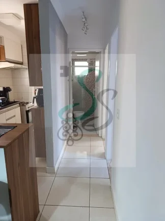 Imagem Venda de apartamento no Residencial Cosmos, Campinas. 2 dormitórios com armários, sala com varanda, cozinha com armários, lavanderia, banheiro, vaga