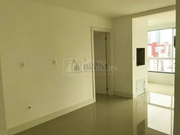 Imagem Apartamento com 3 suítes no Centro de Balneário Camboriú