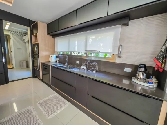 Imagem Imperdível casa à venda na Riviera de São Lourenço Módulo 12: 7 quartos, 7 suítes, 3 salas, 4 vagas, 642m² de área!