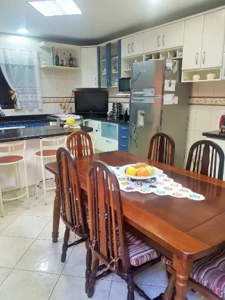 Imagem Sobrado residencial à venda, Vila Figueira, Suzano