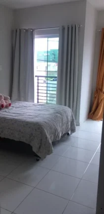 Imagem Sobrado germinado para venda em Camboriú